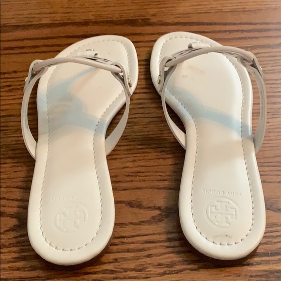 Tory Burch Bleach Miller Sandal. 9 1/2 - Picture 3 of 6